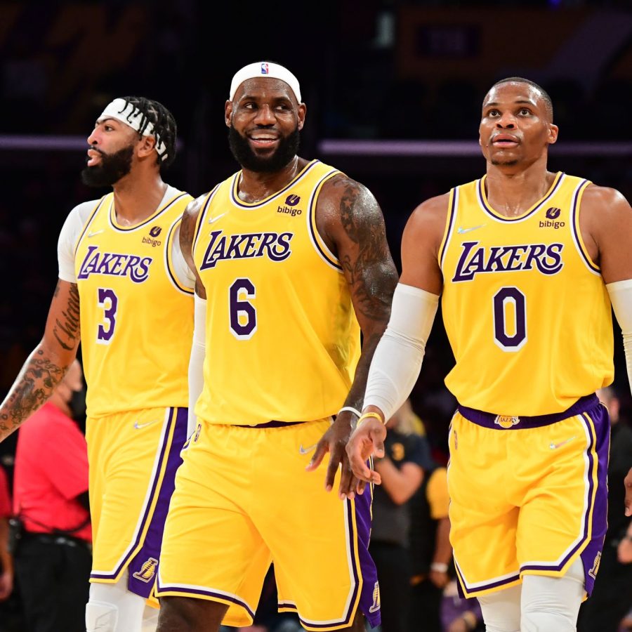 Why Do the Lakers Suck Now?