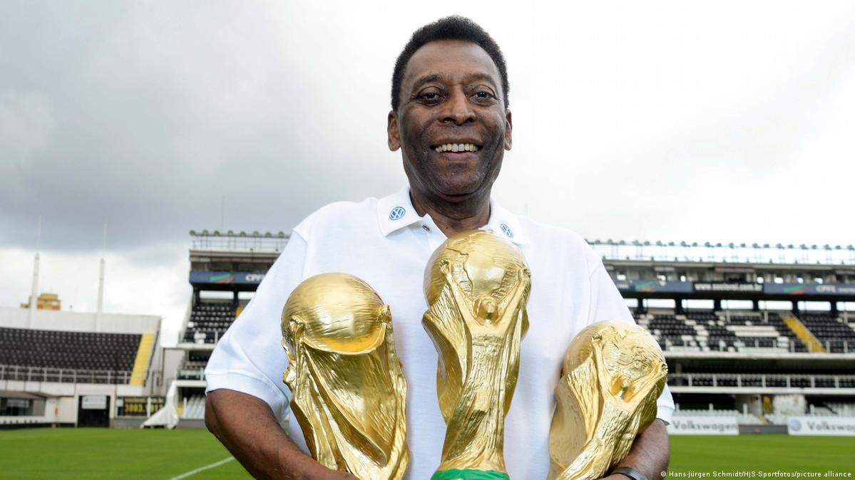 Football and the world mourns Pelé